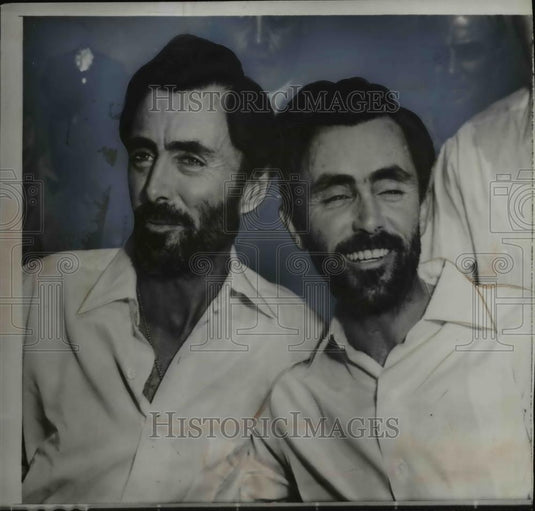 1954 Press Photo George & Charles Finn Flying Twins California Medical Facility - Historic Images
