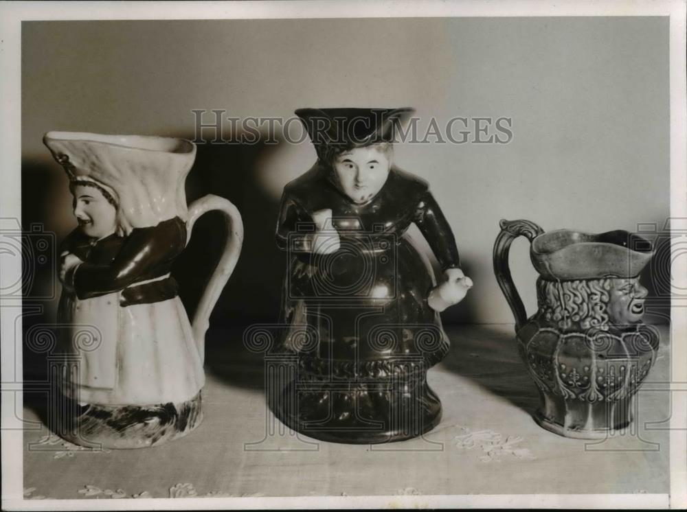 1937 Press Photo Toby Jugs Used for Drinking Ale 100 Years Ago - Historic Images