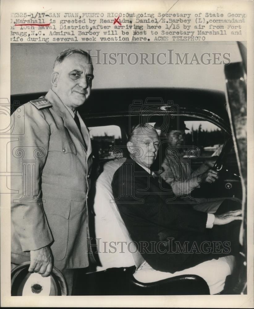 1949 Press Photo George Marshall greeted by D. Barbey after arriving in New york - Historic Images