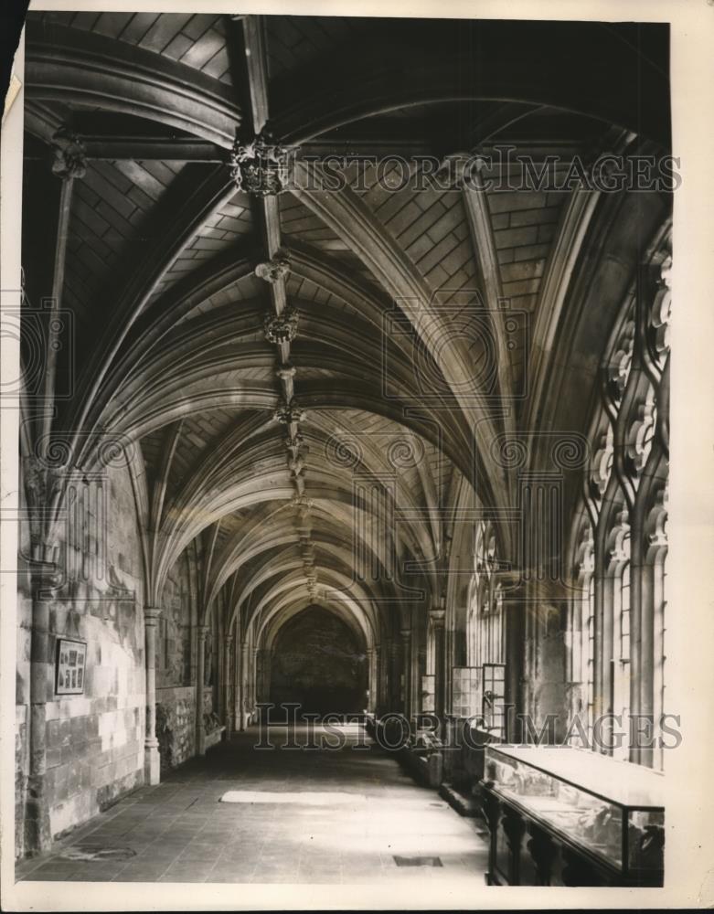 1928 Press Photo The Cloisters at the church of St. Batholomew-the-Great. - Historic Images