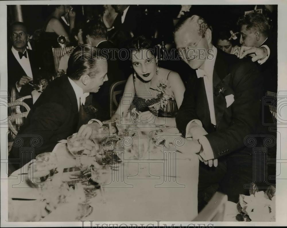 1938 Press Photo Mr &amp; Mrs Sherman Jenney &amp; Warren Pershing Son of General Pershi - Historic Images