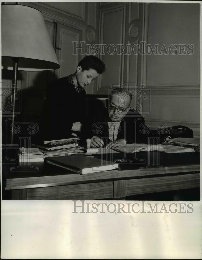 1951 Press Photo Jean Claude goes over his lesson with the president - Historic Images