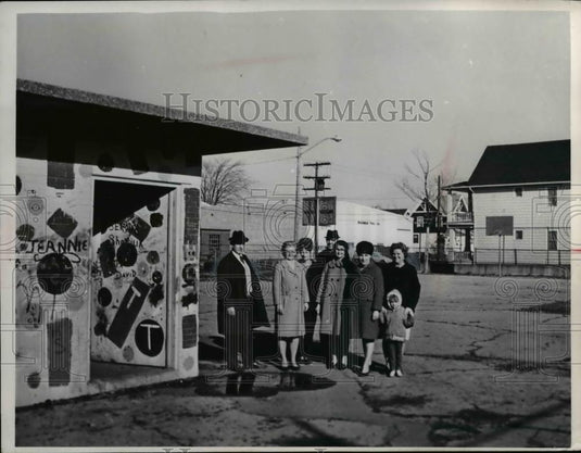 Press Photo 54th War Citizen's Committee at Trent Playground - nee32217 - Historic Images