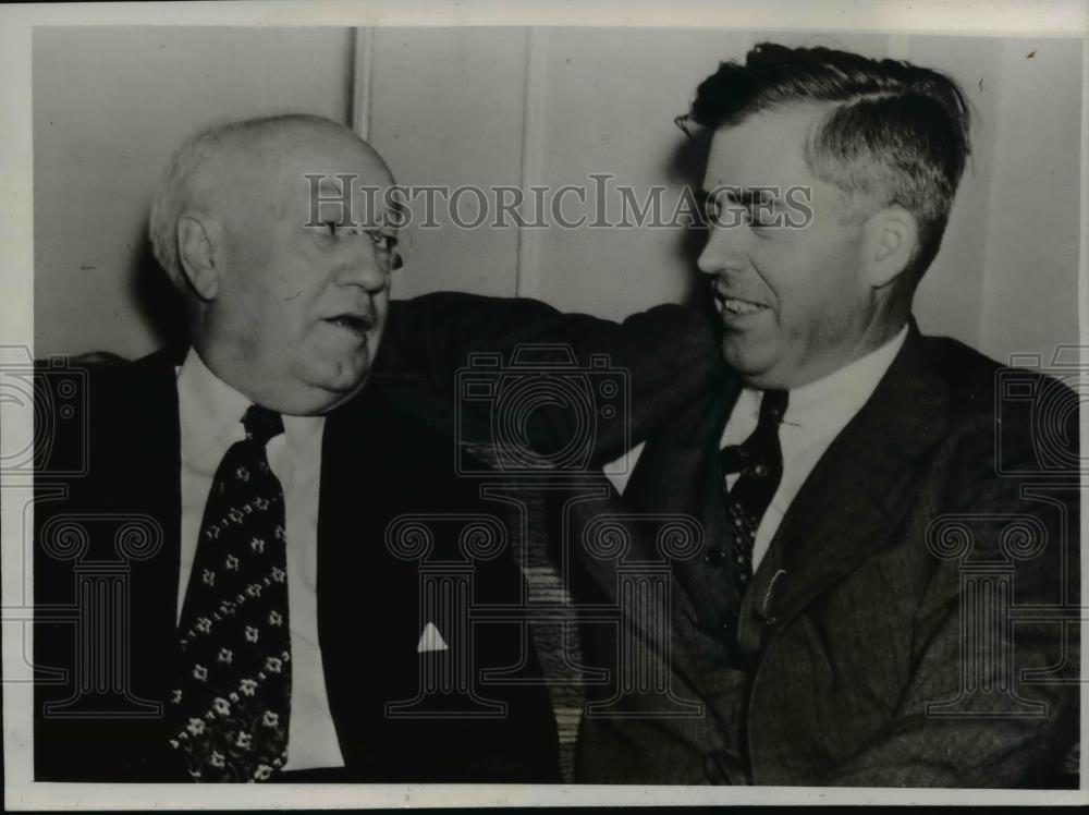 1938 Press Photo of Sen Clyde L. Herring, and Sec. of Ag Henry A. Wallace. - Historic Images