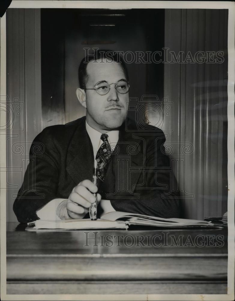 1941 Press Photo W.R. Ringer,examiner for the Ford Motor and CIO-UAW hearing - Historic Images