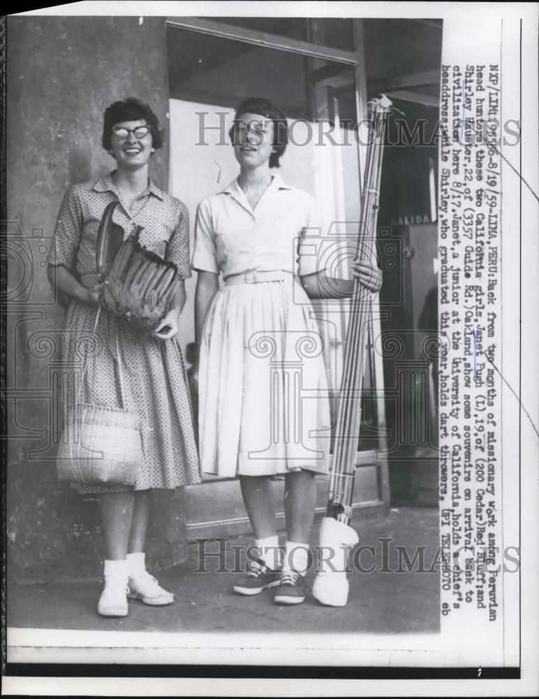 1959 Press Photo Missionaries Janet Pugh and Shirley Haueter in Lima Peru - Historic Images