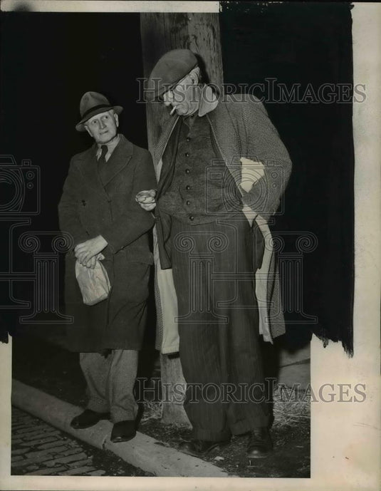 1950 Press Photo Herman Harold & Orlando Jones of Cleveland During Strike - Historic Images