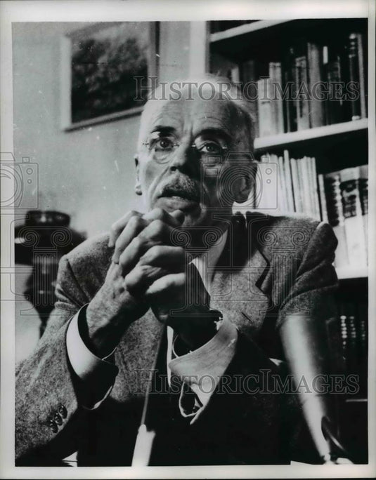 1956 Press Photo Dr Paul D White - nee25199 - Historic Images