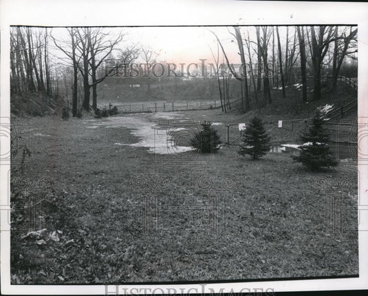 Press Photo Skating Rink Site - Historic Images