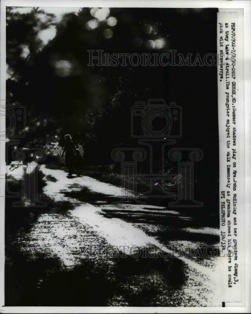 1970 Press Photo Woman Mrs. John McKinlay &amp; Grandson Walk Path in Summer - Historic Images