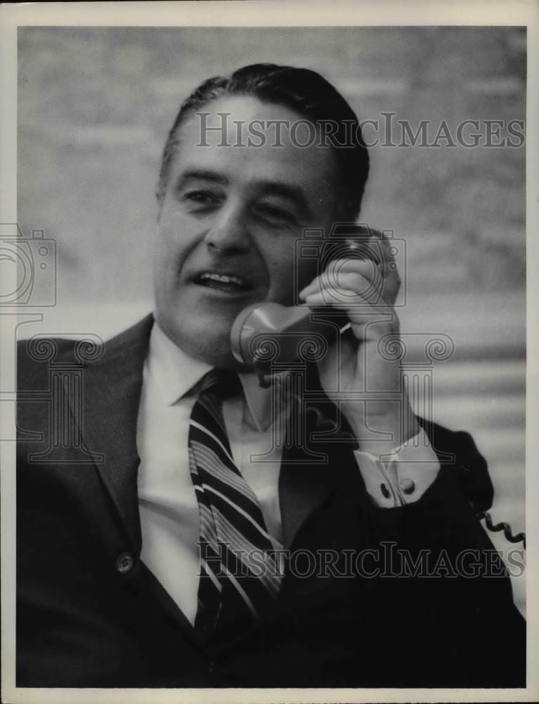 1963 Press Photo Sargent Shriver Peace Corp Director in Washington DC - Historic Images