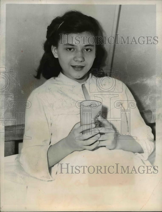 1952 Press Photo Clarice Kubrcki - nee32428 - Historic Images