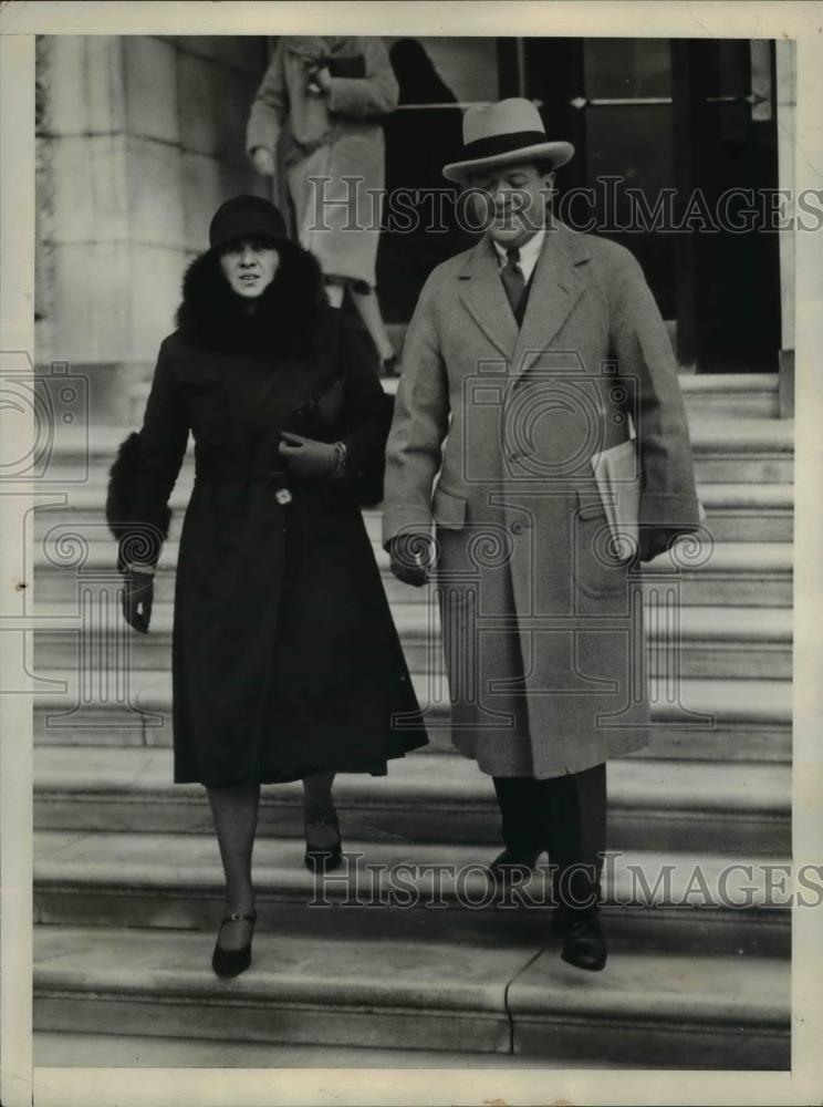 1930 Press Photo Senator & Mrs Robert La Follette of Wisconson - Historic Images