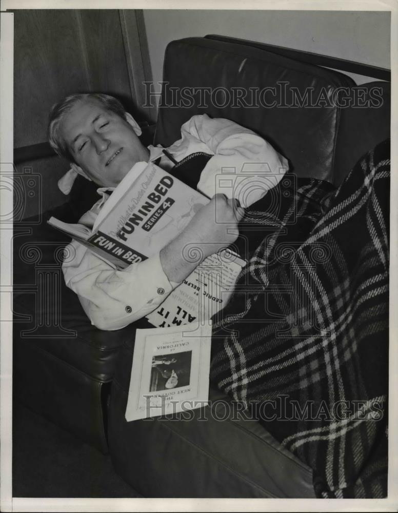 1939 Press Photo Frank Scully, author and secretary in the state department - Historic Images