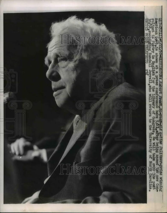 1958 Press Photo Poet Robert Frost at Press Conference, Washington - Historic Images