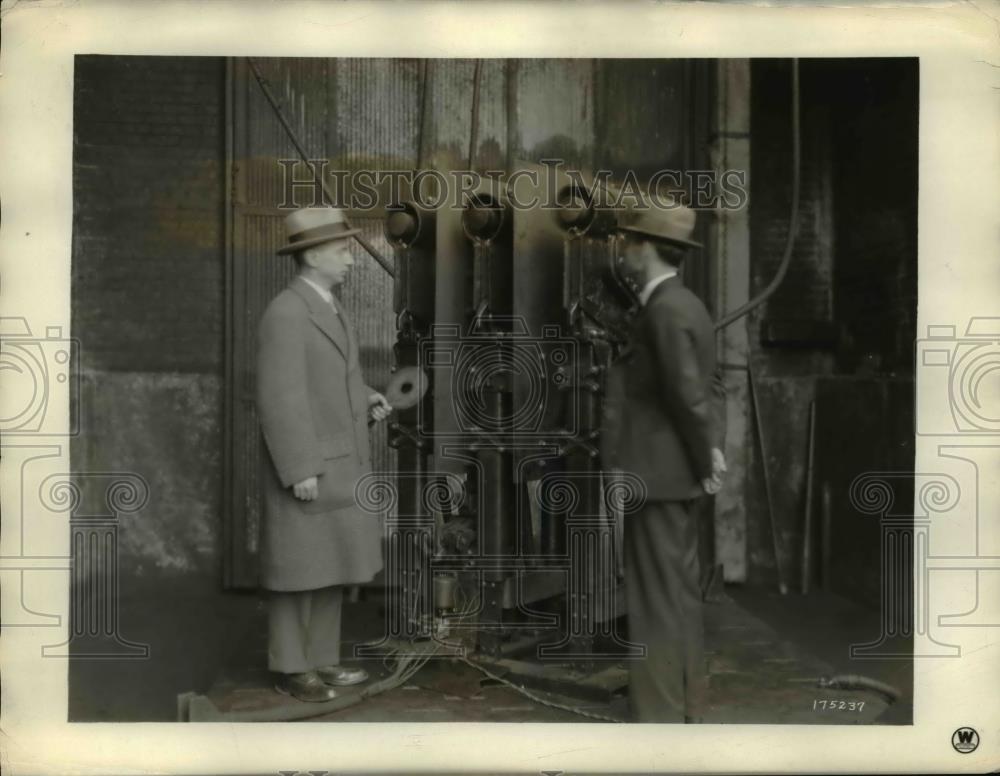 1929 Press Photo Dr. Joseph Sleplan Westinghouse research engineer - Historic Images