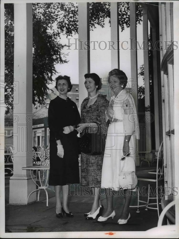 1958 Press Photo Mrs Lloyd Yoder, Mrs McGuire Jr &amp; Mrs Don Pierce - Historic Images