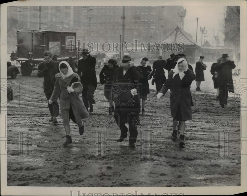 1947 Press Photo Cleveland March Storm - Historic Images