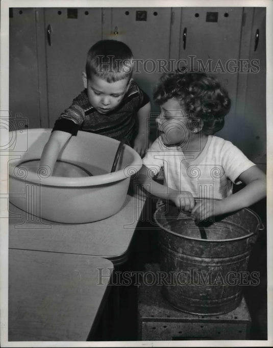 1958 Press Photo Johnnie Dugan at Age 3 and Susan Dowse at Age 4 - Historic Images