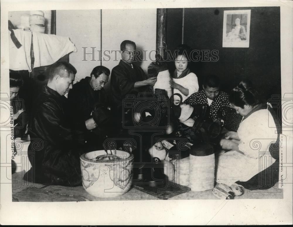 1927 Press Photo Funeral headwear prepped for Japanese Imperial family - Historic Images