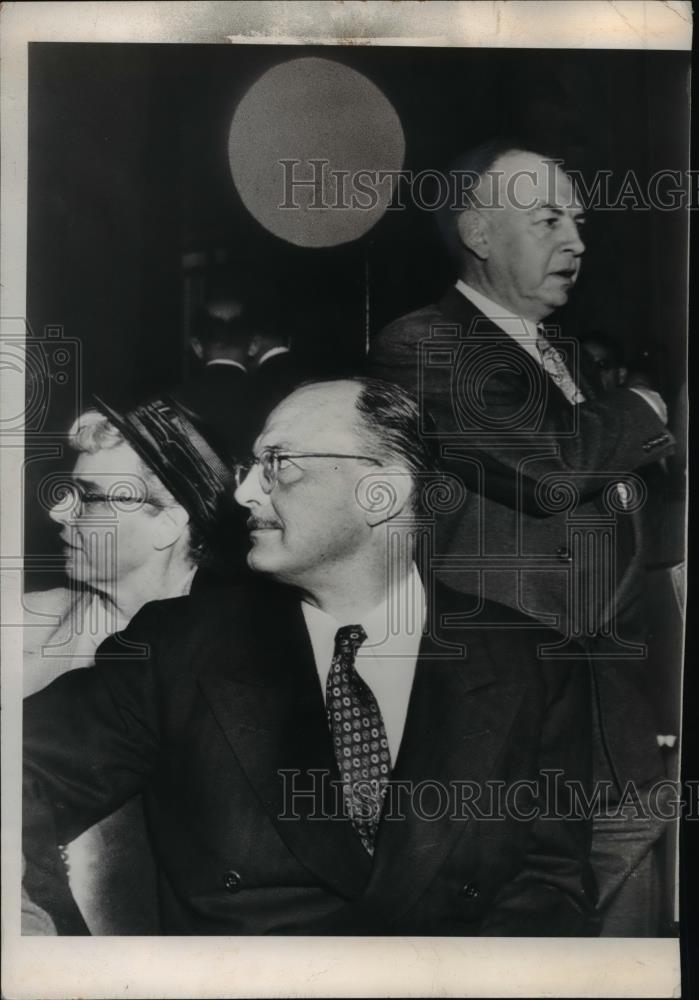 1950 Press Photo Owen Lattimore &amp; Wife at Senate Hearing - Historic Images