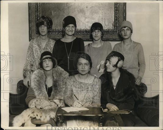 1927 Press Photo NYC Debutant Committee, L Sanger, R Starr,L Hogan - Historic Images