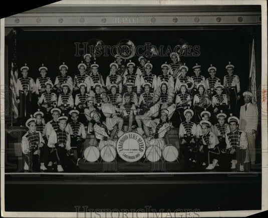 1950 Press Photo Christmas parad, Lakewood Elka Band, Joseph Monia director - Historic Images