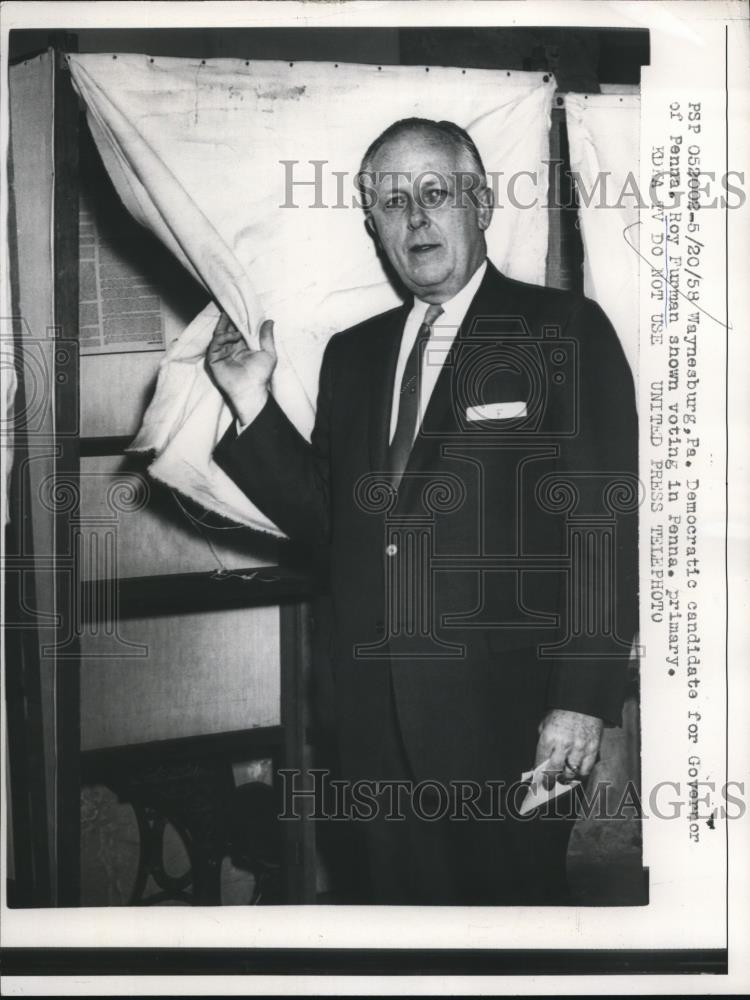 1958 Press Photo Roy Furman Voting in Penna Primary - Historic Images