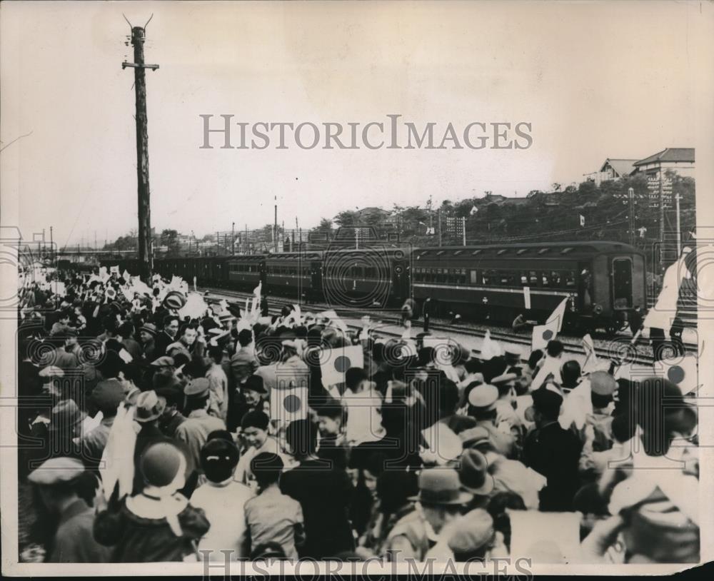 1936 Press Photo Toyko Japan crowds as 1st Army heads to Manchuria - Historic Images
