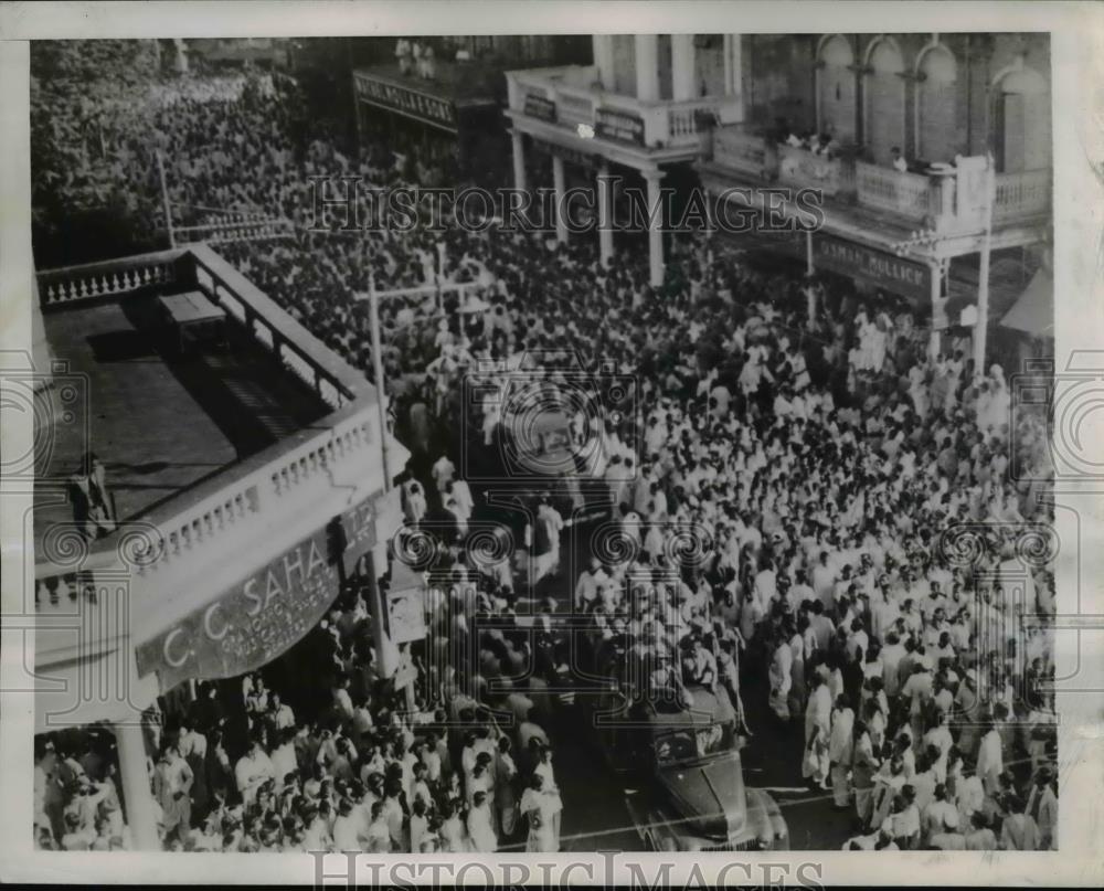 1945 Press Photo students from Calcutta University march , National Army Day - Historic Images