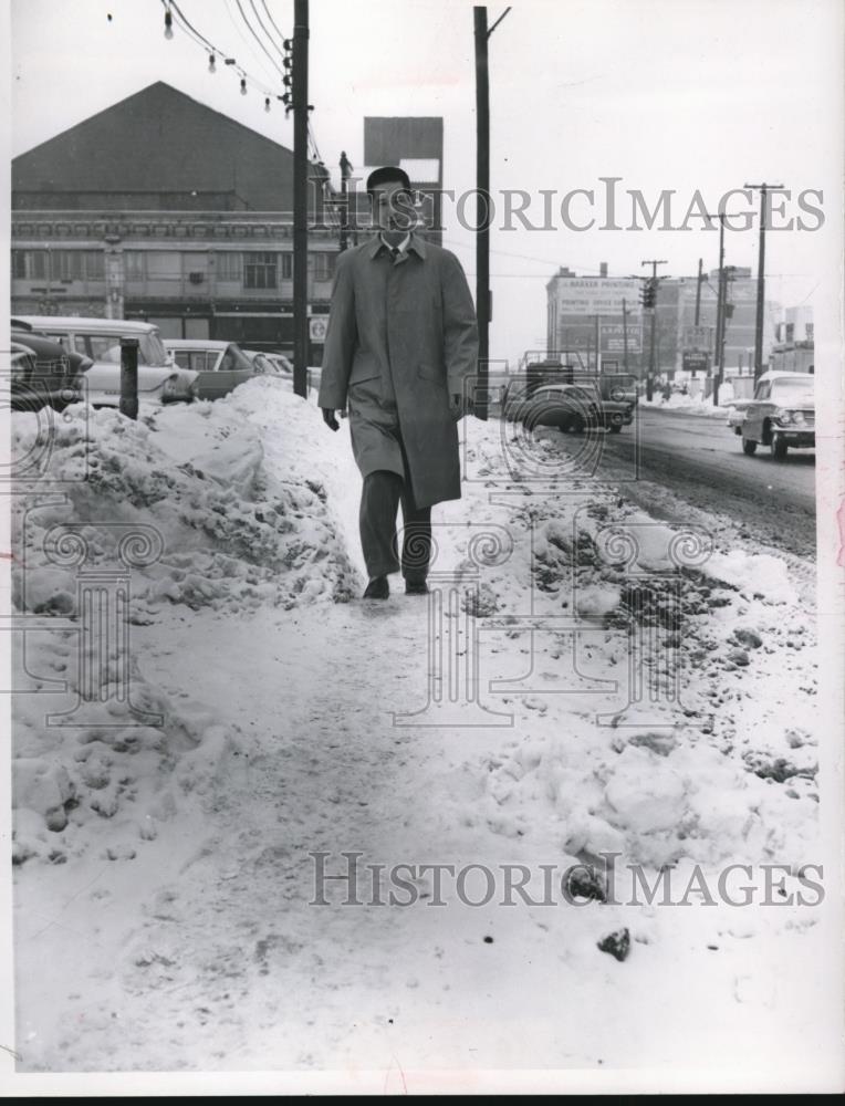 1960 Press Photo The snow covered North West side of 18th Street - Historic Images