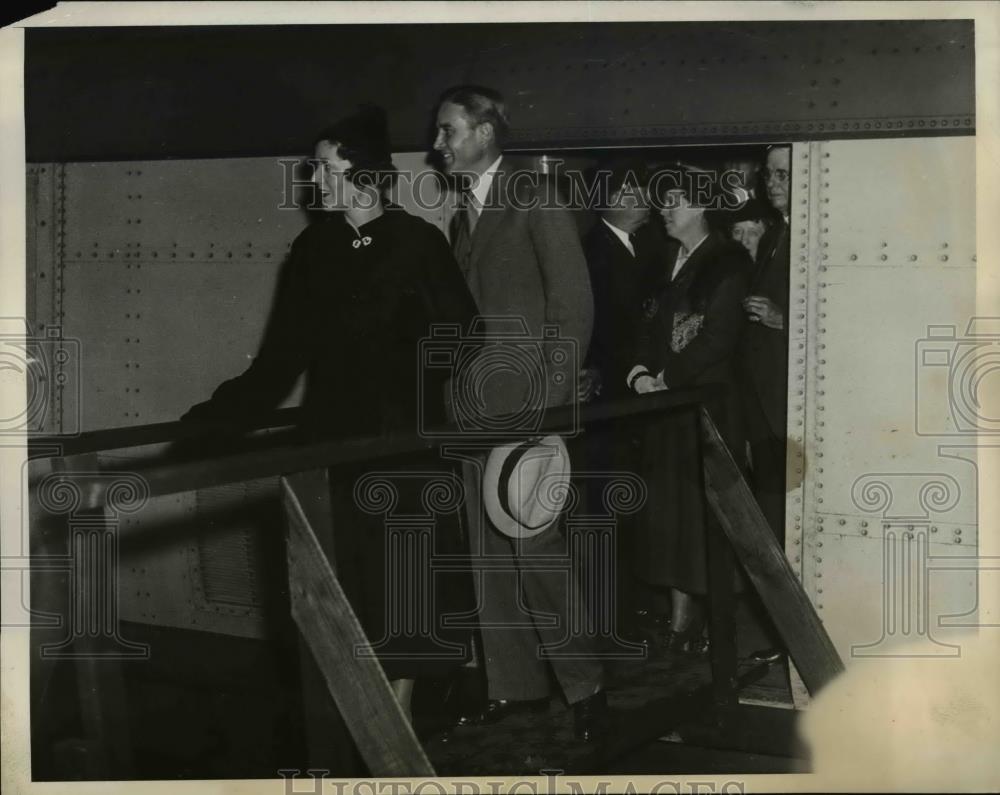 1934 Press Photo W. Averill Harriman with his wife, Mrs. Harriman - Historic Images