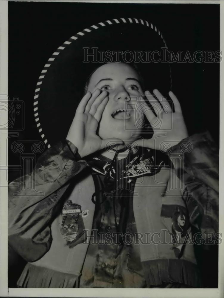 1940 Press Photo Delegate Elsie Jo May Cheers of Wyoming Cheers at Convention - Historic Images