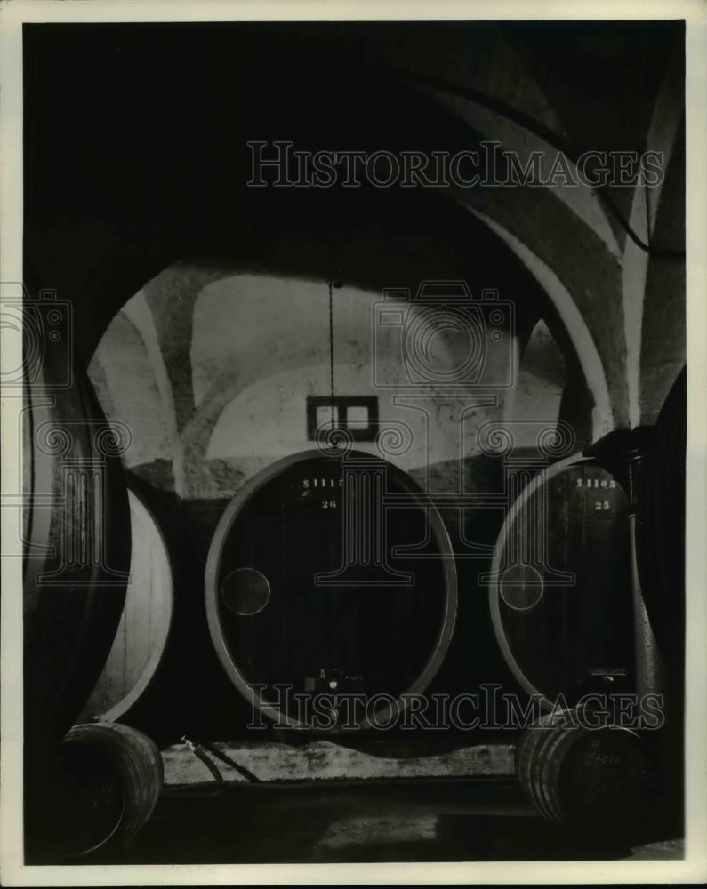 1936 Press Photo Champagne Cellar, Wine Company St Louis - Historic Images