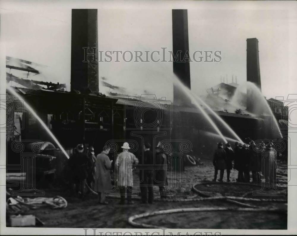 1956 Press Photo Eberhard Mfg Co. - Historic Images