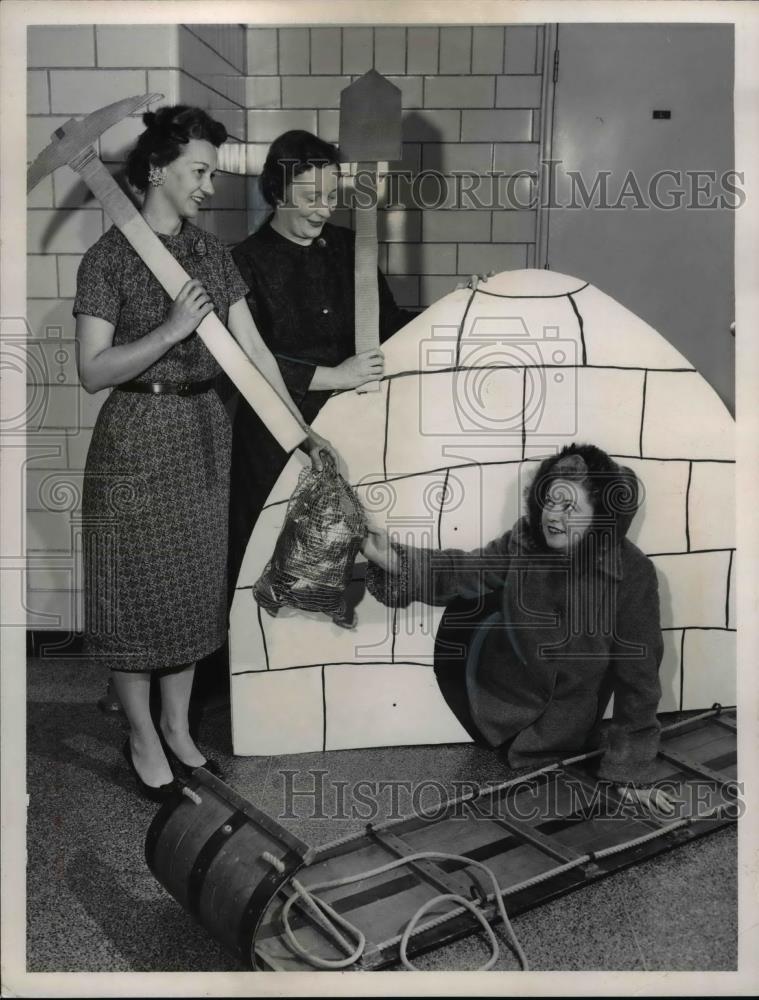 1960 Press Photo Mrs Charles Novicky, Mrs William Rush, Mrs Robert Gibbons - Historic Images