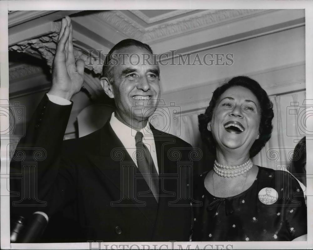 1956 Press Photo Governor Averell Harriman and Mrs. Harriman - Historic Images