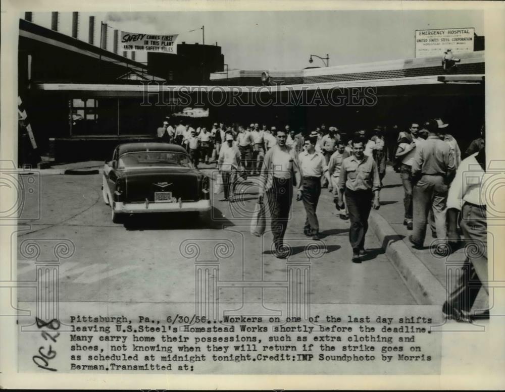 1956 Press Photo of workers at US Steel Homestead Works leaving for the last - Historic Images