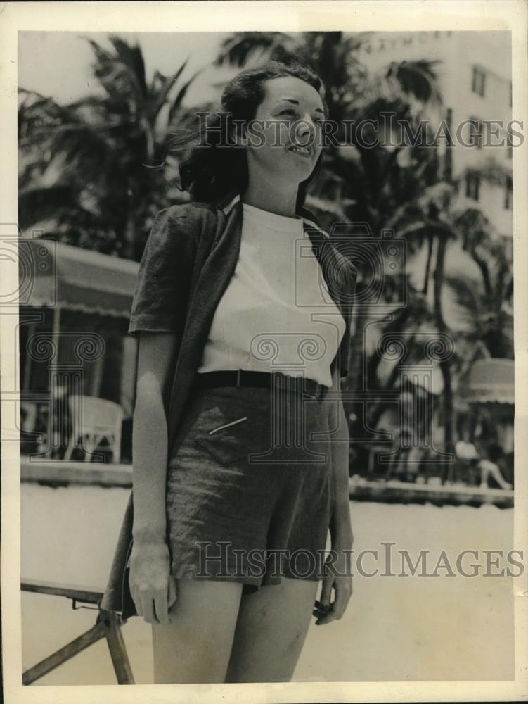 1942 Press Photo Edith Glennon vacationing in Miami Beach - Historic Images