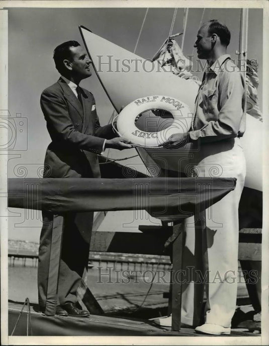 1940 Press Photo James Roosevelt, oldest son of President & Joe Jessop, ship - Historic Images