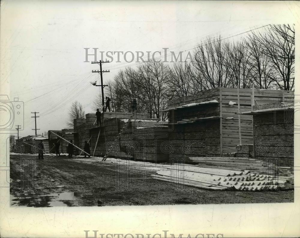 1941 Press Photo Lumber - Historic Images