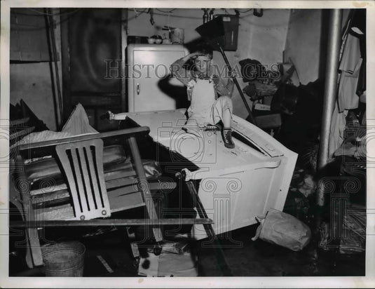 1956 Press Photo Robert Rice at Westroppe Avenue - Historic Images