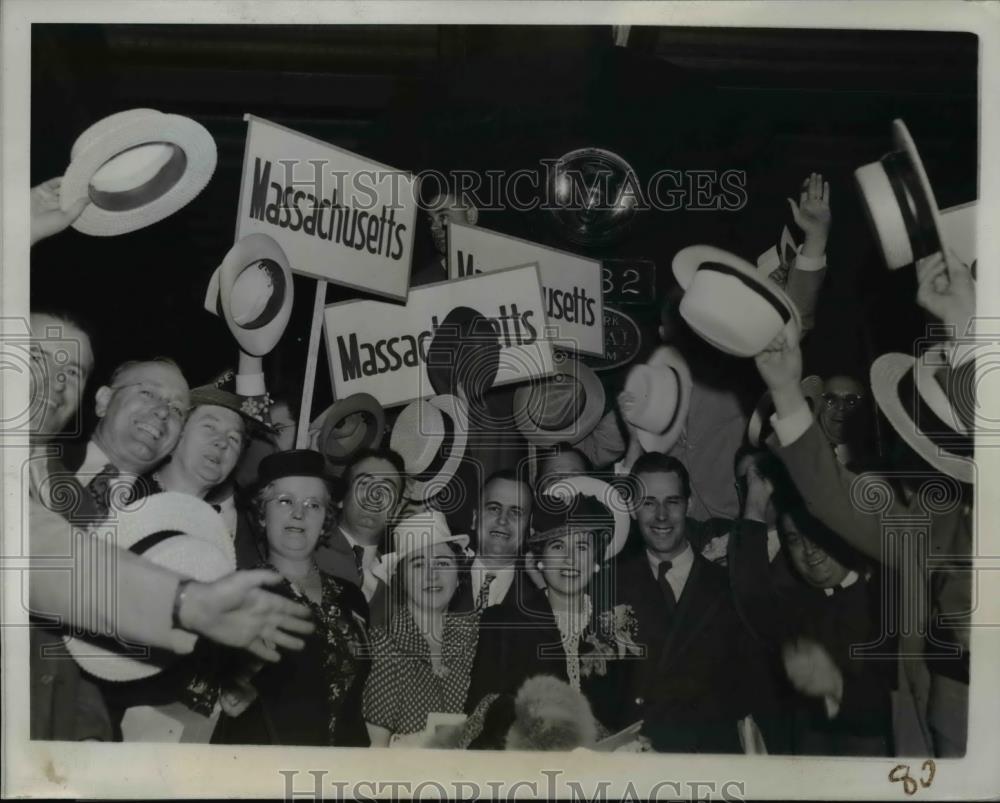 1940 Press Photo Massachusetts Delegation at Democratic National Convention - Historic Images