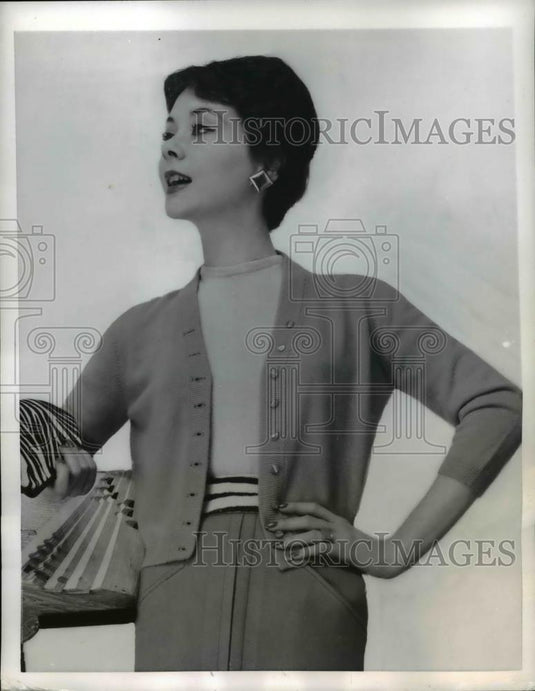 1956 Press Photo Fashionable Attire - Historic Images
