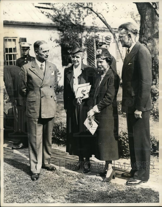 1936 Press Photo French Amb to US Andre De Laboulaye & wife & LH Hoes in VA - Historic Images