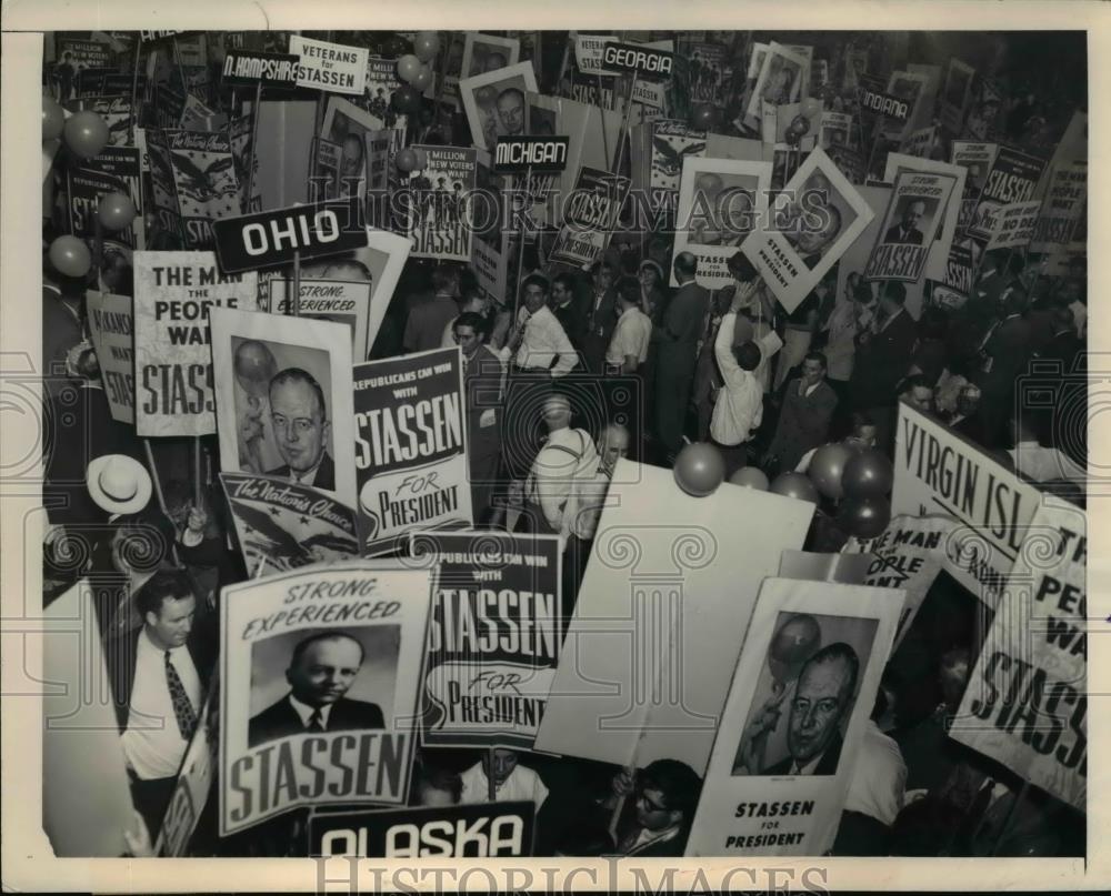 1948 Press Photo Convention Hall Philadelphia Posters Of Harold E Stassen. - Historic Images