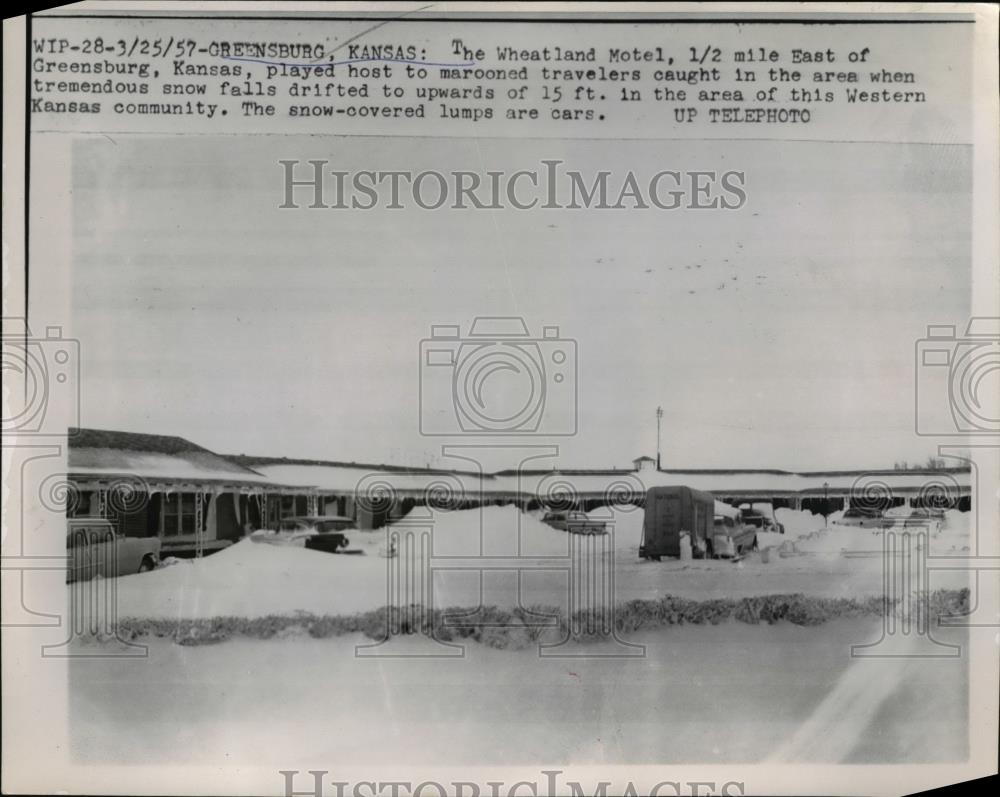 1957 Press Photo Greensboro Kansas, Wheatland Hotel heavy snowfall - nee45106 - Historic Images