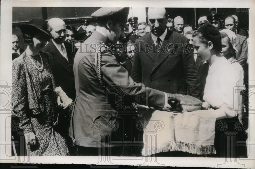 1939 Press Photo Sofia Bulgaria King Boris &amp; Queen Joanna - Historic Images