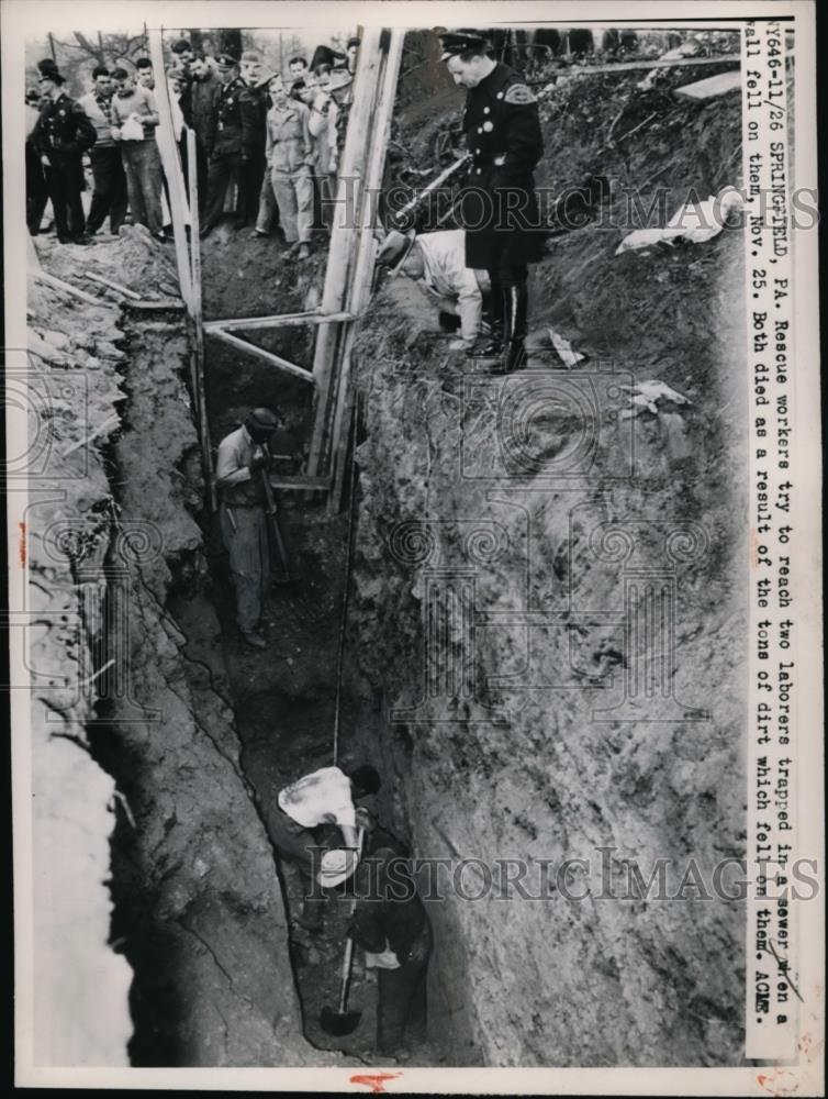 1949 Press Photo Springfield Florida Rescue Two Laborers Trapped In Sewers. - Historic Images