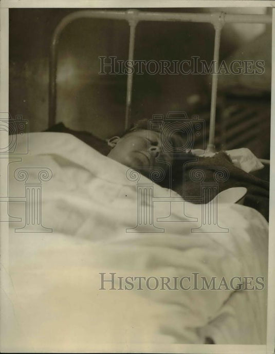 1932 Press Photo boat blast kills many in New York City, Allen Eger injured - Historic Images